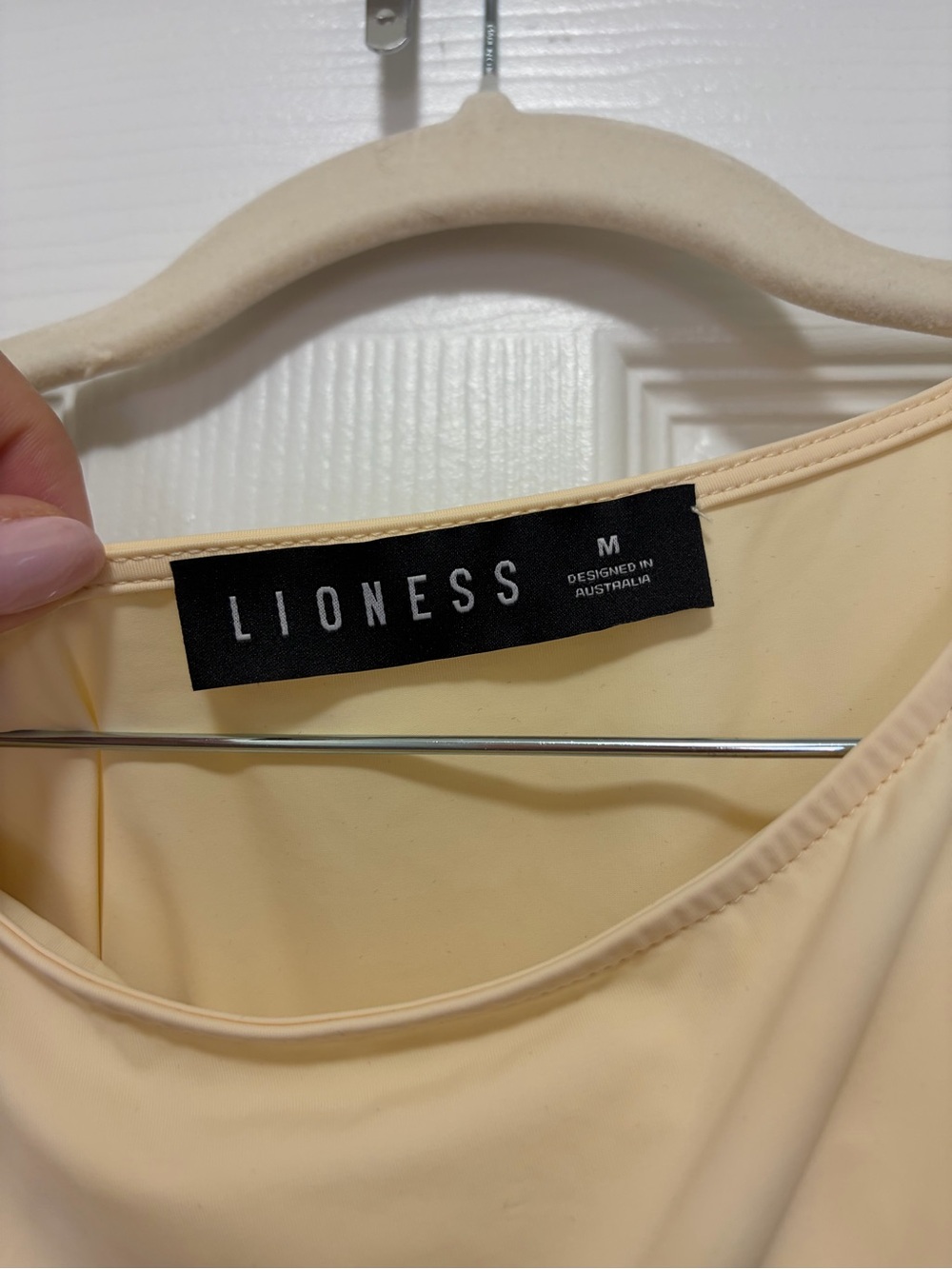 Lioness Rendezvous Ruffle Set - Picture 2 of 3